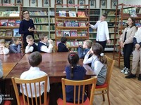 Международный день школьных библиотек отмечается с 1999 года ежегодно в четвёртый понедельник октября Библиотека открывает школьнику безграничный мир книги, дает возможность познакомиться с выдающимися произведениями, прививает любовь к чтению.